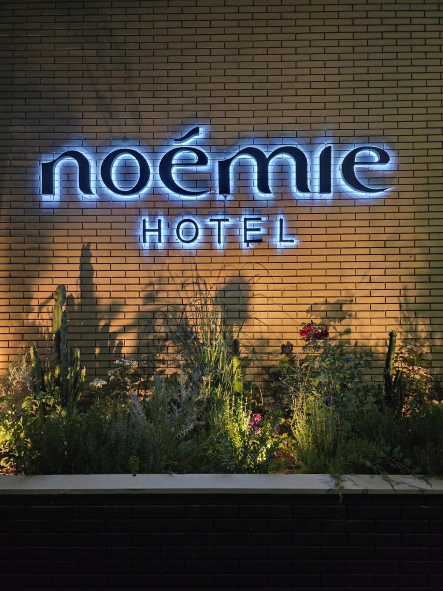 Noemie Hotel Himare Exterior photo